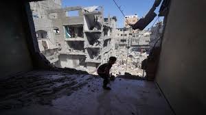 التدمير في مخيم البريج / غزة